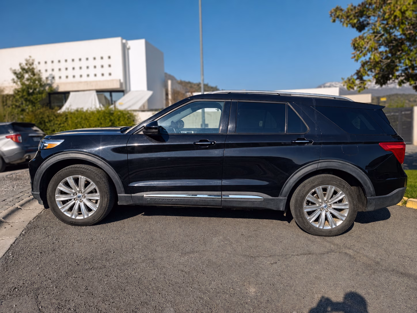 Ford Explorer Limited año 2023