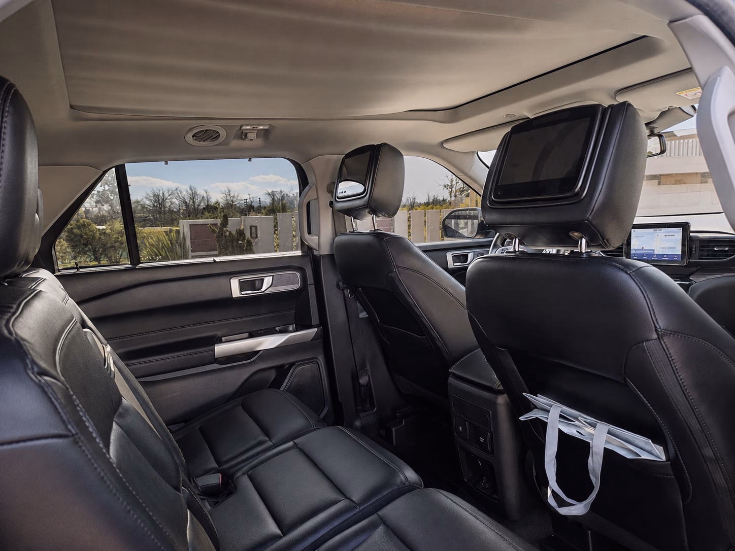 Ford Explorer Limited año 2023