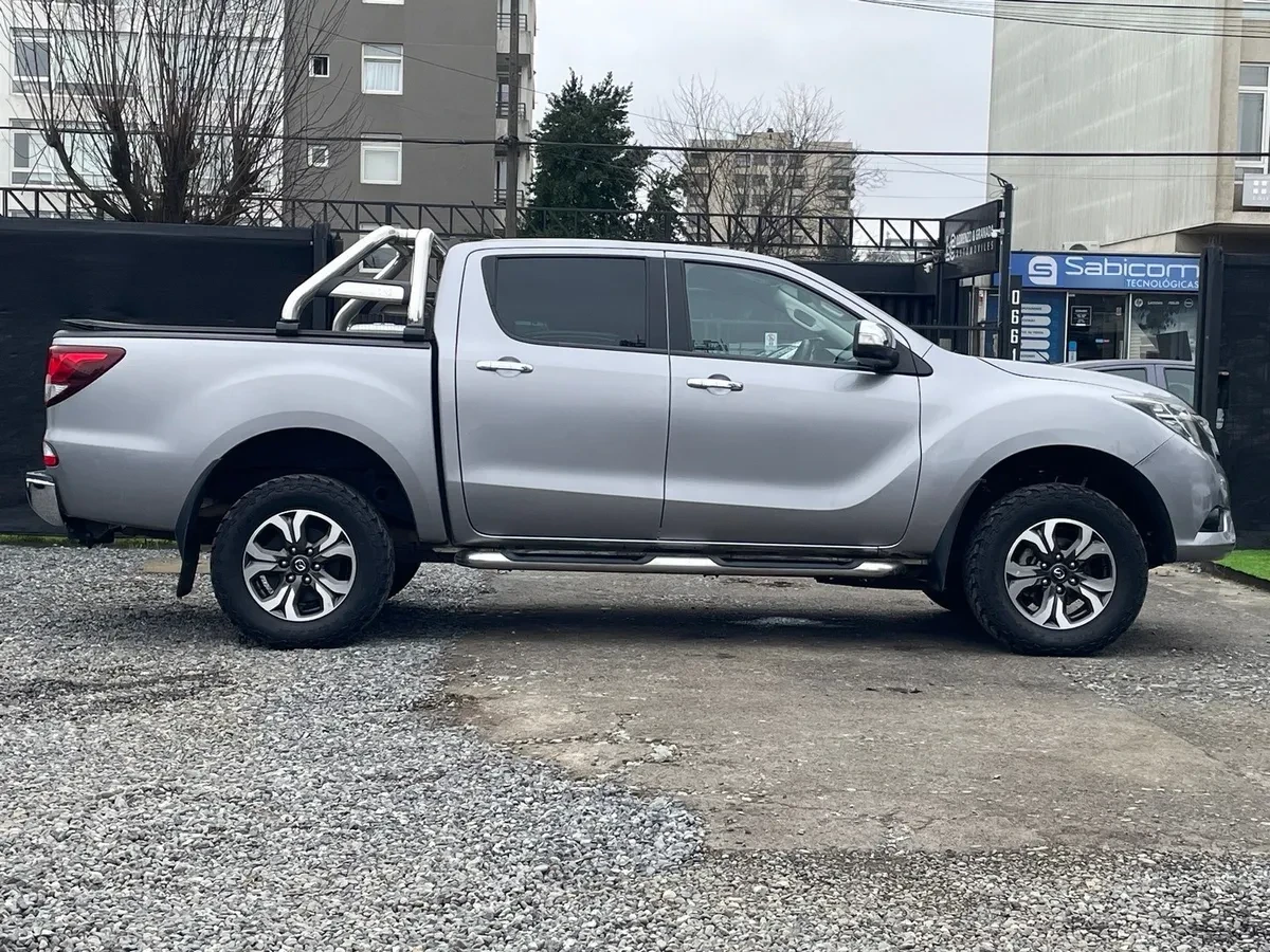 MAZDA BT-50 3.2 Dc Sdx High At 4x4 Diesel año 2022