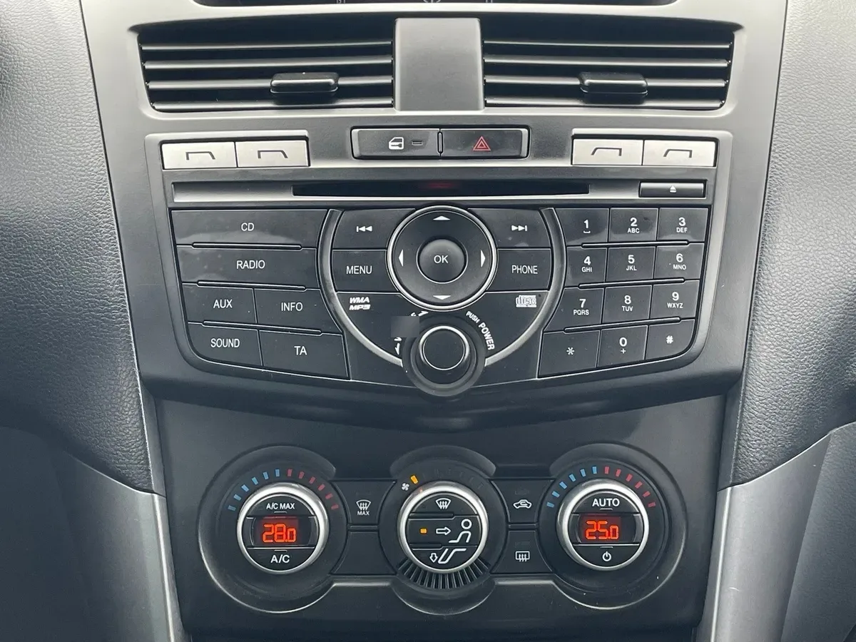 MAZDA BT-50 3.2 Dc Sdx High At 4x4 Diesel año 2022