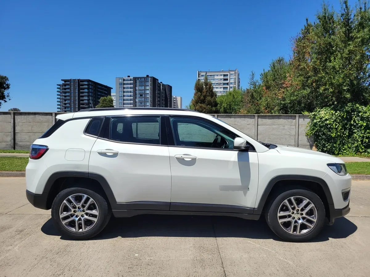 JEEP COMPASS 2.4 Sport At año 2021