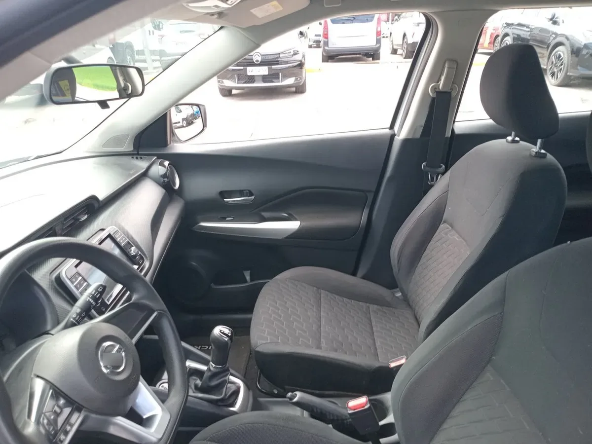 Nissan Kicks 1.6 Sense Mt 5p año 2022