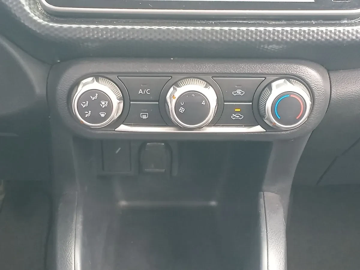 Nissan Kicks 1.6 Sense Mt 5p año 2022
