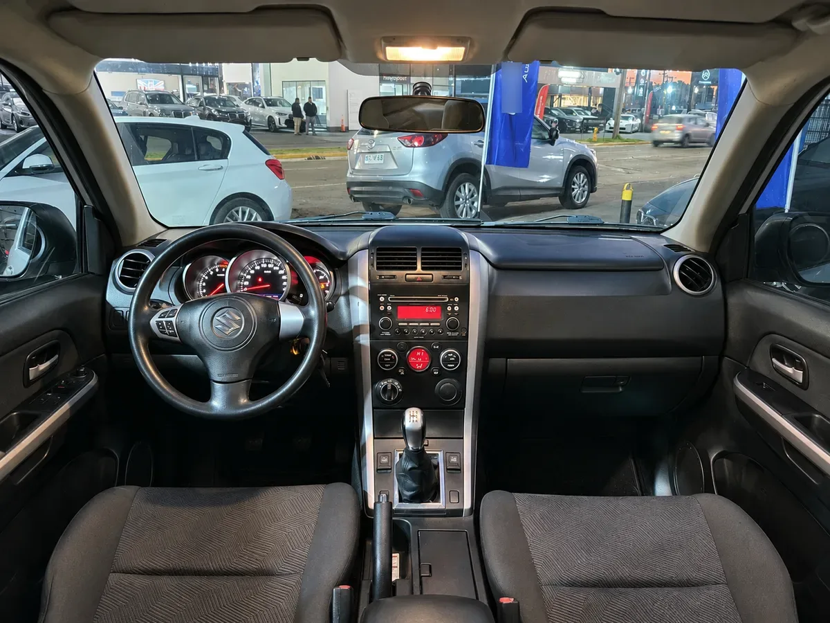 SUZUKI GRAND VITARA 2.4 Glx Winche Mt 4x4 año 2016