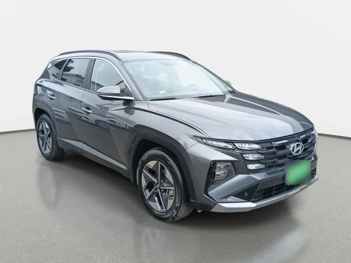 Hyundai Tucson 2.0 Nx4 Plus Fl Diesel 2wd At 5p año 2025