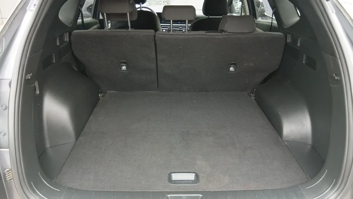 Hyundai Tucson 2.0 Nx4 Plus Fl Diesel 2wd At 5p año 2025