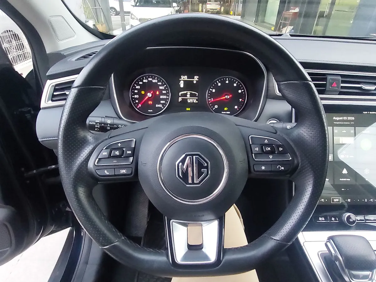 MG Mg Rx5 1.5t Com 2wd Dct At 5p año 2024