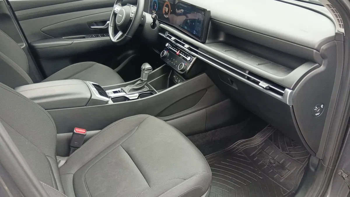 Hyundai Tucson 2.0 Nx4 Plus Fl Diesel 2wd At 5p año 2025