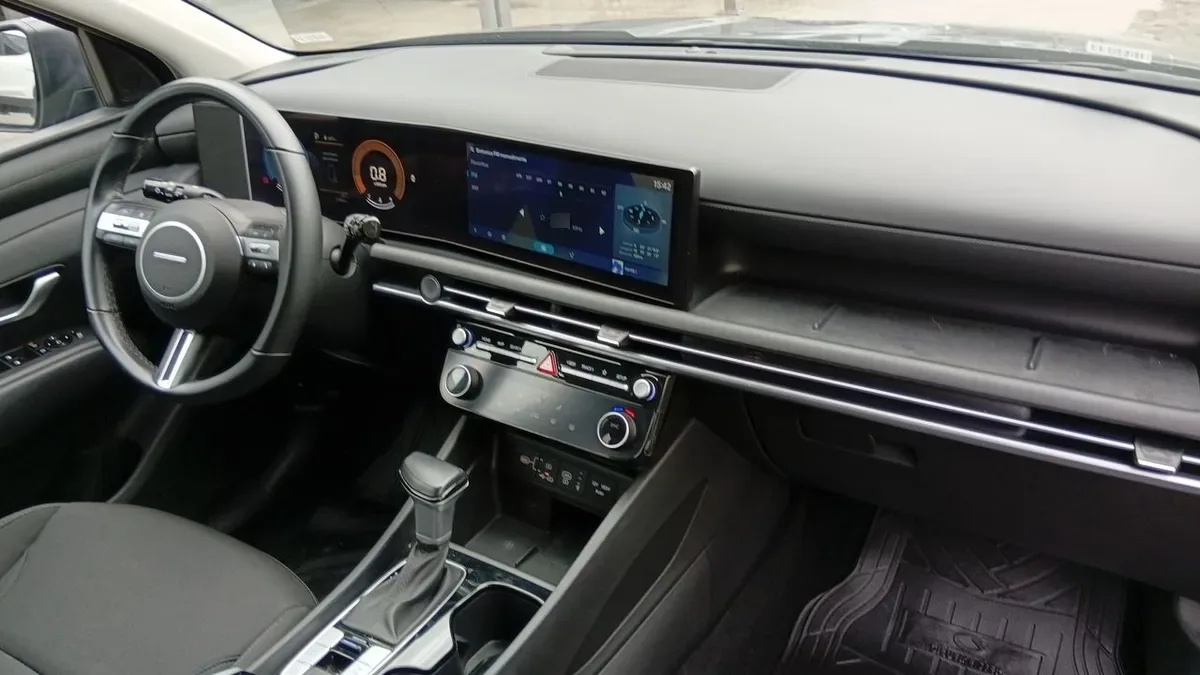 Hyundai Tucson 2.0 Nx4 Plus Fl Diesel 2wd At 5p año 2025