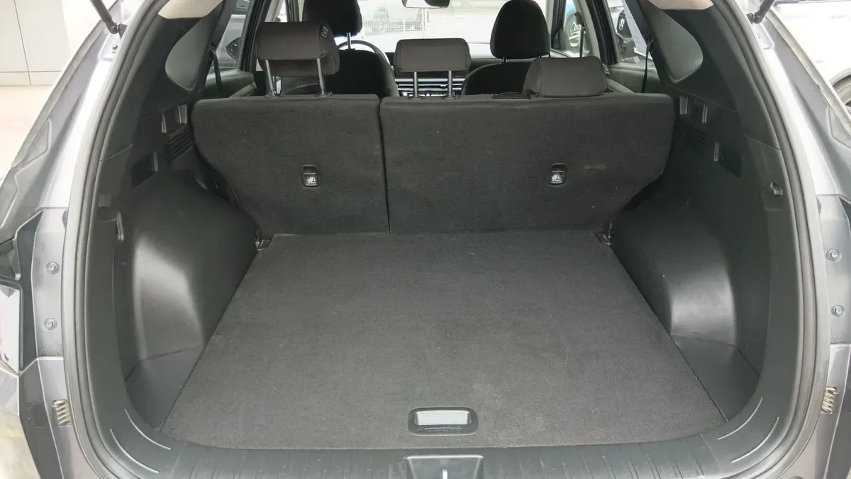 Hyundai Tucson 2.0 Nx4 Plus Fl Diesel 2wd At 5p año 2025