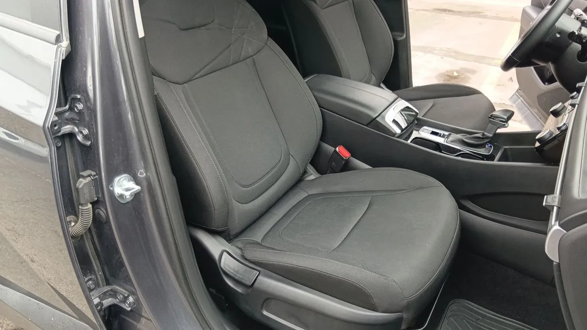 Hyundai Tucson 2.0 Nx4 Plus Fl Diesel 2wd At 5p año 2025