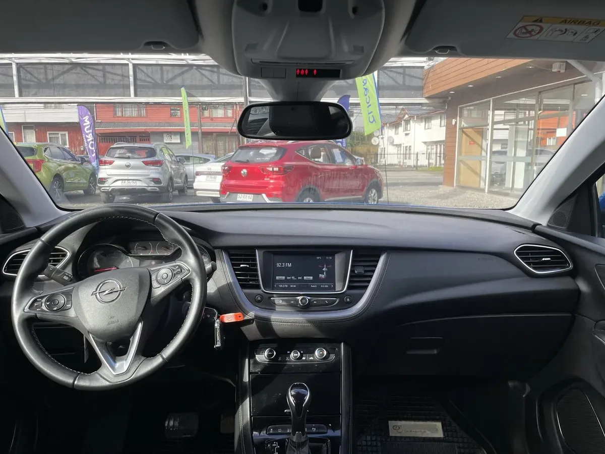 Opel Grandland 1.5 Dynamic Td Diesel At8 5p año 2021