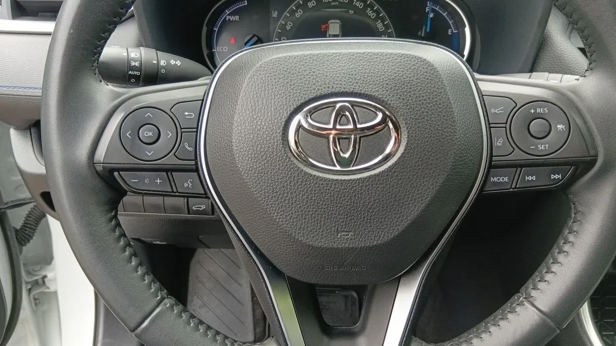 Toyota Rav 4 2.5 Xse Hybrid 4x2 Cvt At 5p año 2024