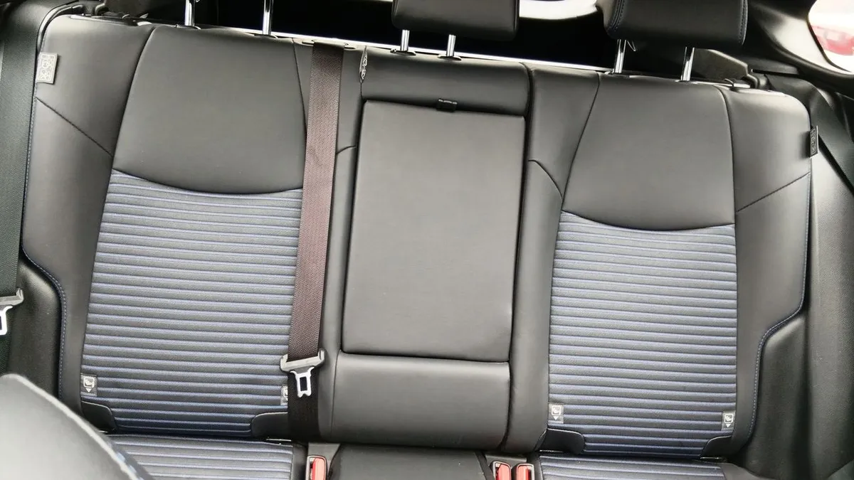 Toyota Rav 4 2.5 Xse Hybrid 4x2 Cvt At 5p año 2024