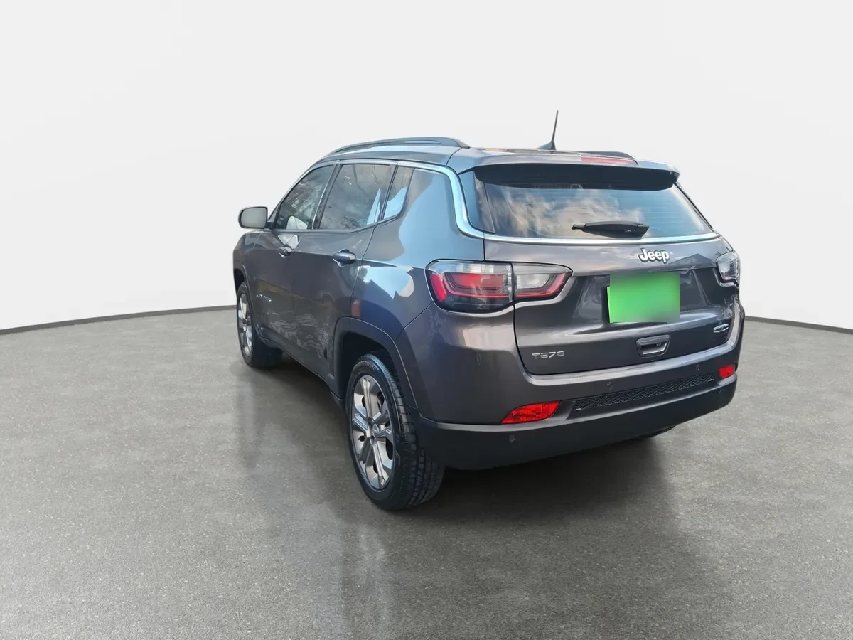 Jeep Compass 1.3 Longitude 4x2 At 5p año 2024