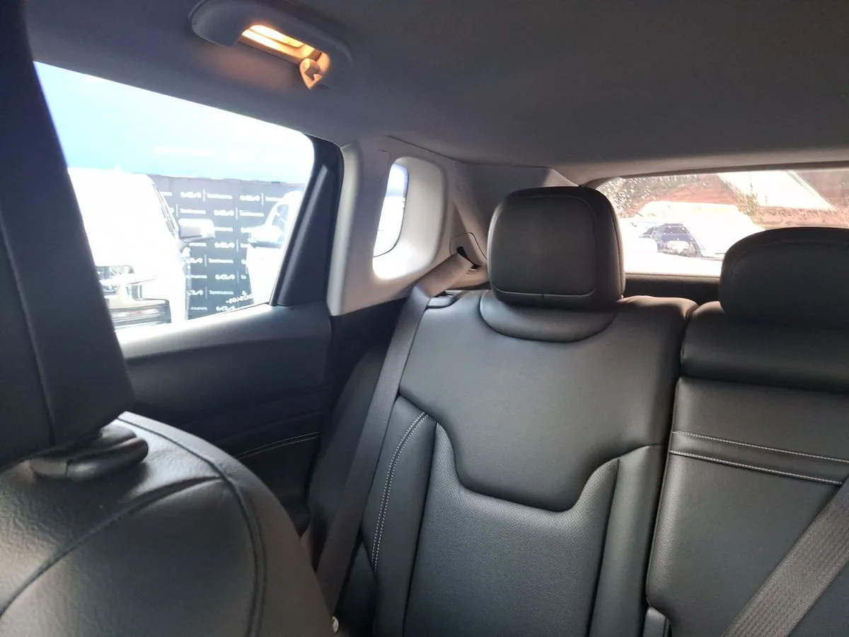 Jeep Compass 1.3 Longitude 4x2 At 5p año 2024