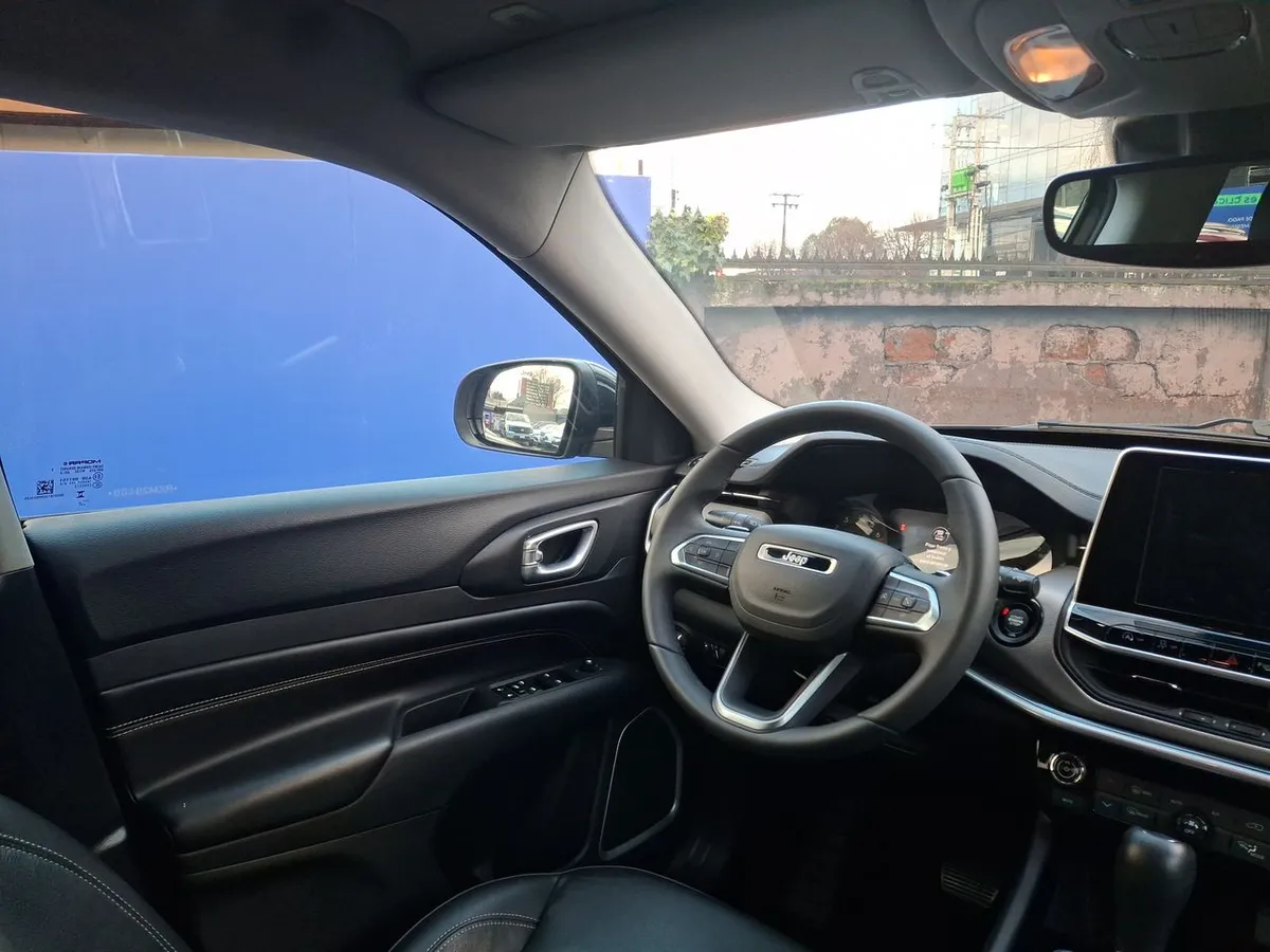 Jeep Compass 1.3 Longitude 4x2 At 5p año 2024