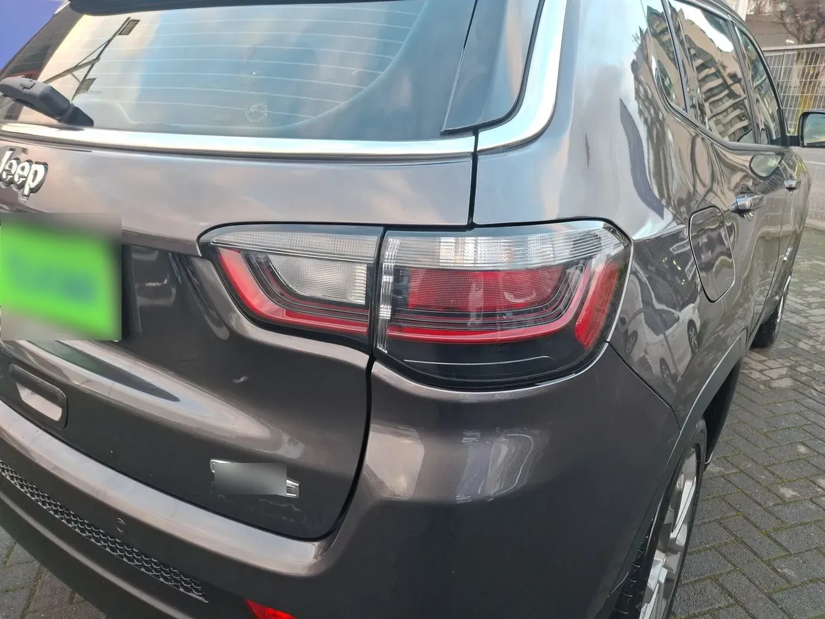 Jeep Compass 1.3 Longitude 4x2 At 5p año 2024