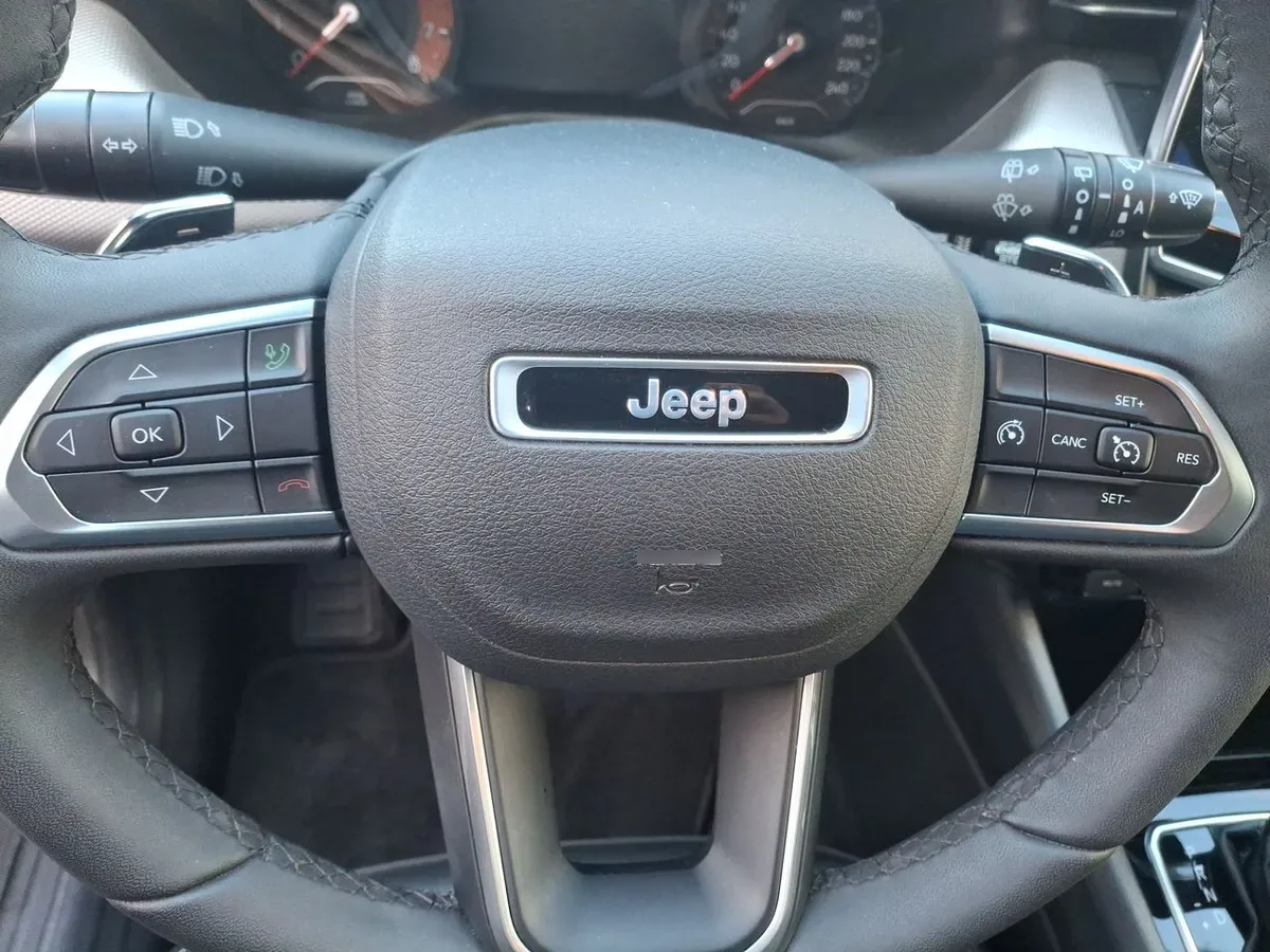 Jeep Compass 1.3 Longitude 4x2 At 5p año 2024