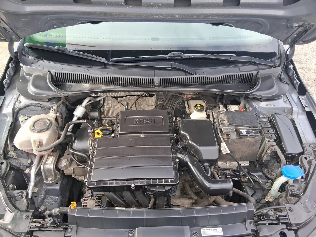 Volkswagen Polo 1.6 Comfortline 4x2 Mt5 5p año 2022