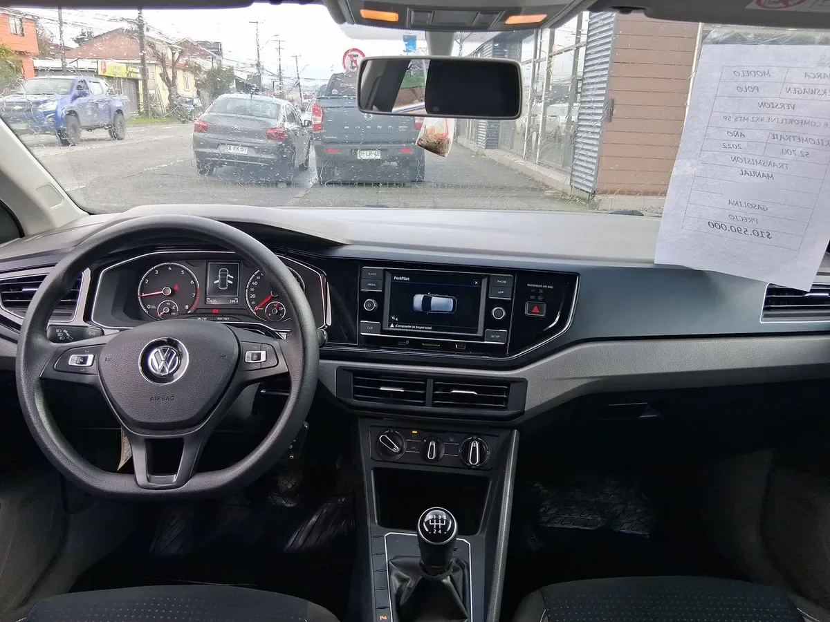 Volkswagen Polo 1.6 Comfortline 4x2 Mt5 5p año 2022