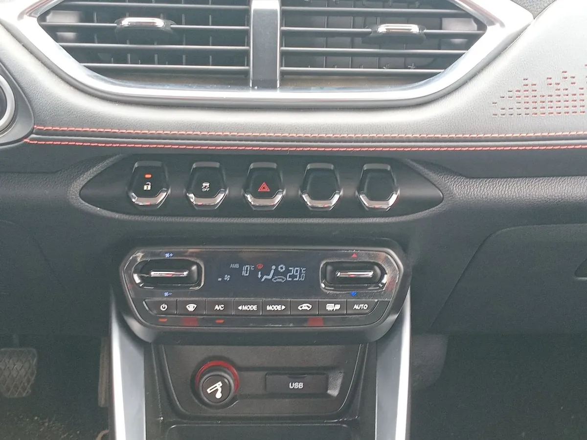 Chevrolet Groove 1.5 Premier Mt 5p año 2022