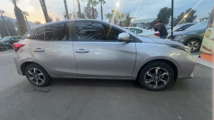 Toyota Yaris 1.5 Sport 4x2 Hb Mt 5p año 2024