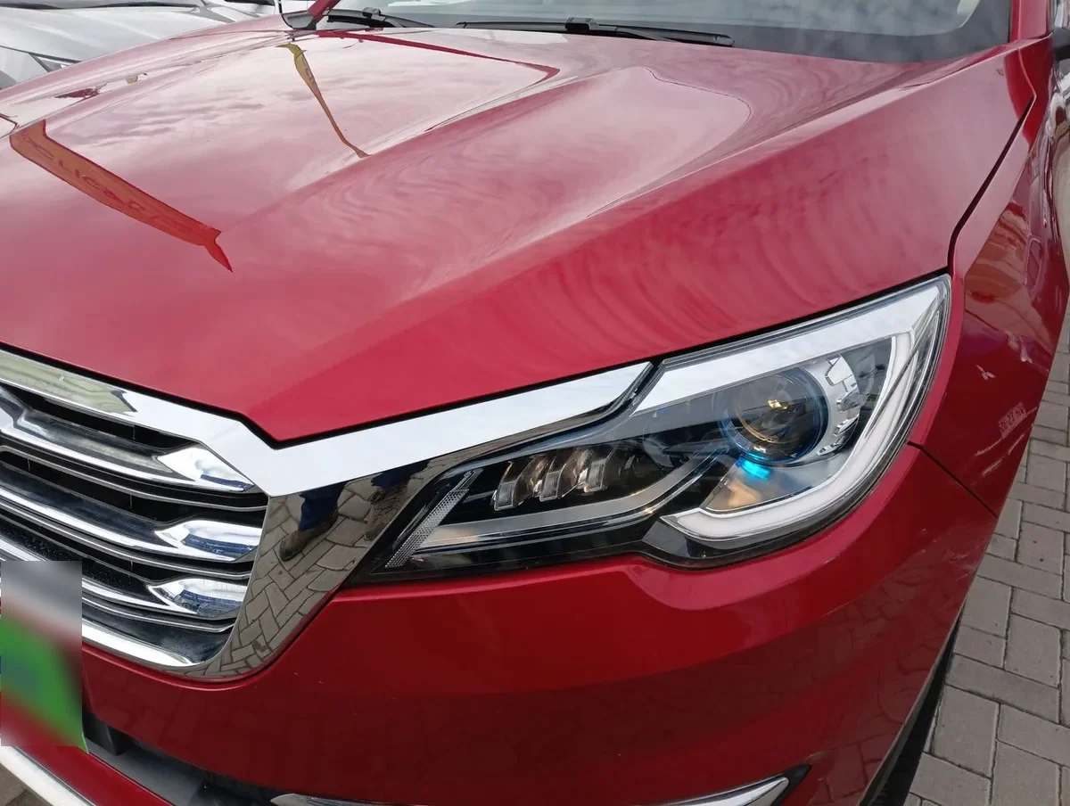 Jetour X70 1.5t Lux 4x2 Mt 5p año 2024