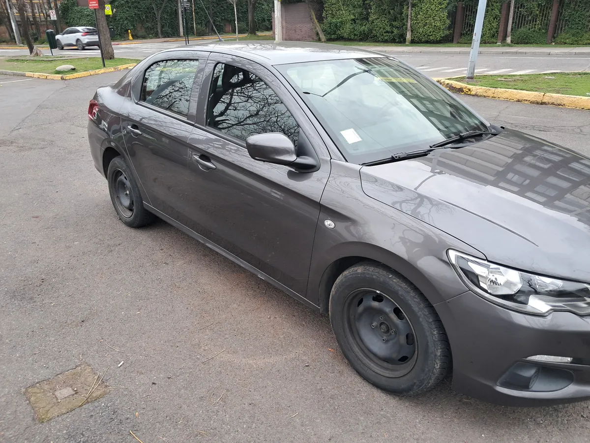Peugeot 301 1.6 Active Hdi 92 Mt Diesel año 2021