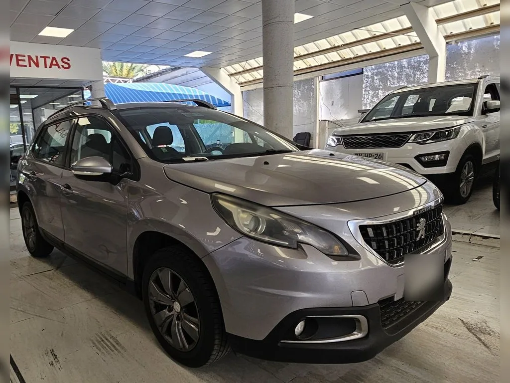 Peugeot 208 Peugeot 2008 Active Bluehdi 1.6 año 2019