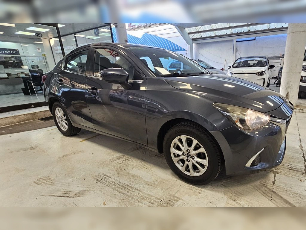 Mazda 2 Sedan Mazda New 2 1.5 año 2016