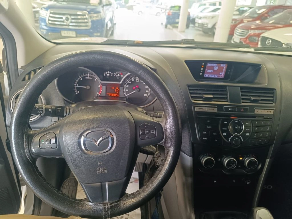 Mazda Bt-50 Dcab 4x4 2.2 Mt año 2021