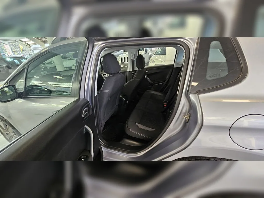 Peugeot 208 Peugeot 2008 Active Bluehdi 1.6 año 2019