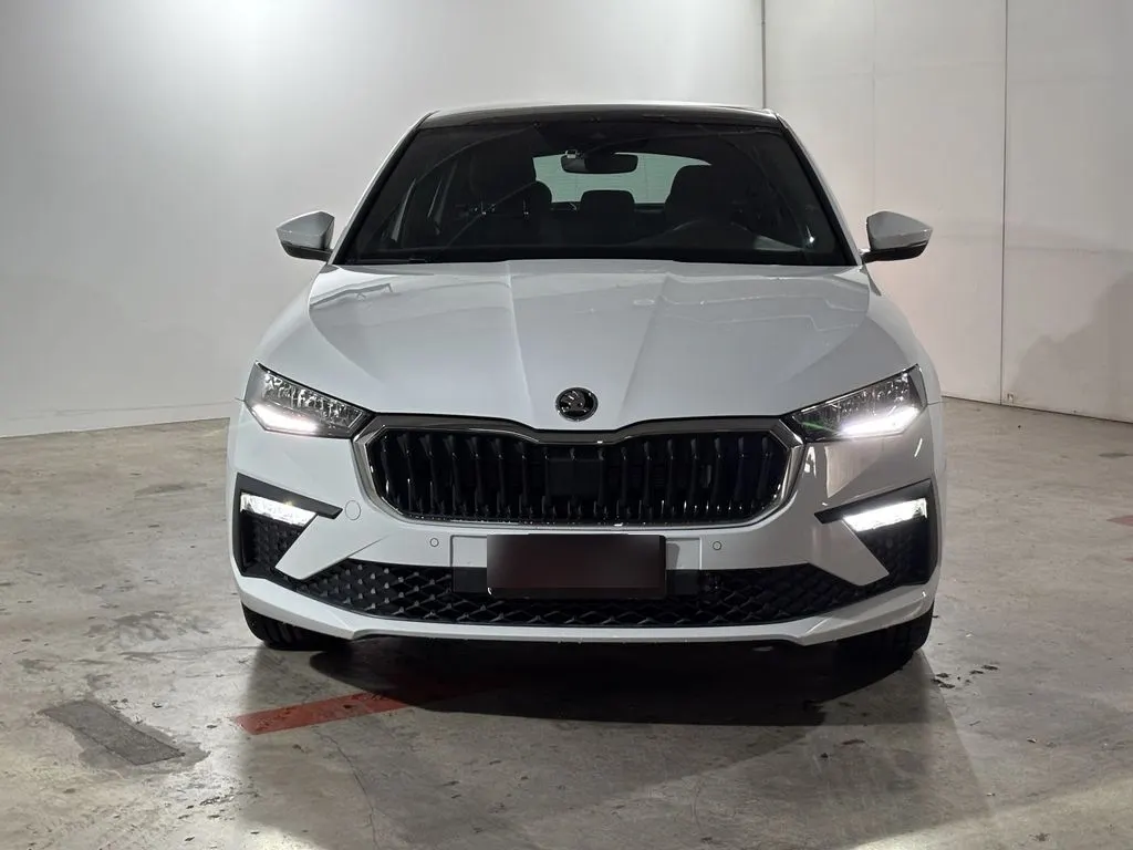 Skoda Scala 1.5 Tsi At - Design año 2025