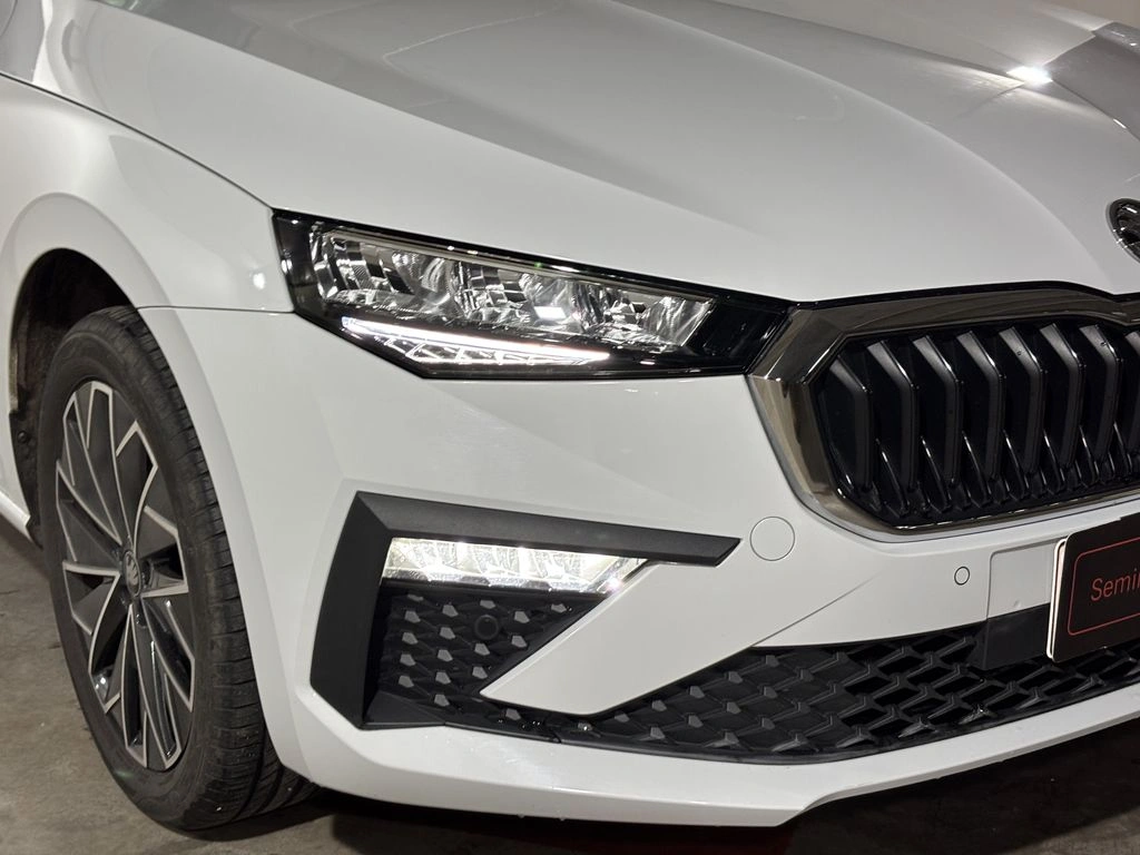 Skoda Scala 1.5 Tsi At - Design año 2025