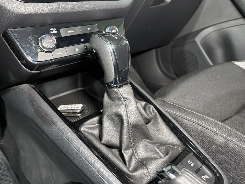 Skoda Scala 1.5 Tsi At - Design año 2025