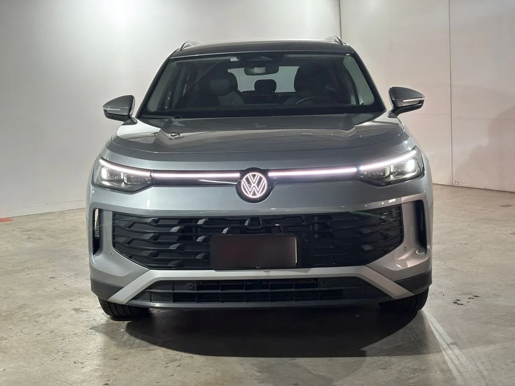 Volkswagen Tiguan Tsi 4x2 1.4 At año 2026
