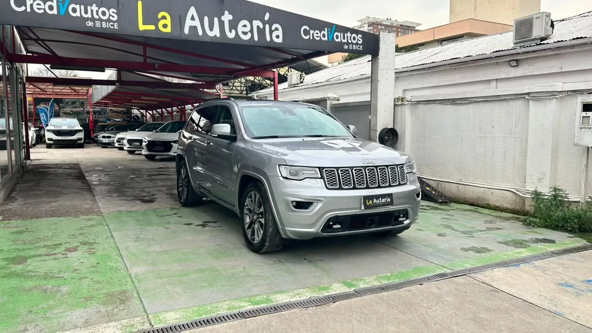 Jeep Grand Cherokee Overland 4x4 5.7 Aut año 2018