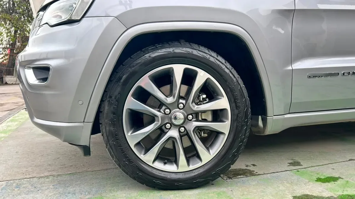 Jeep Grand Cherokee Overland 4x4 5.7 Aut año 2018