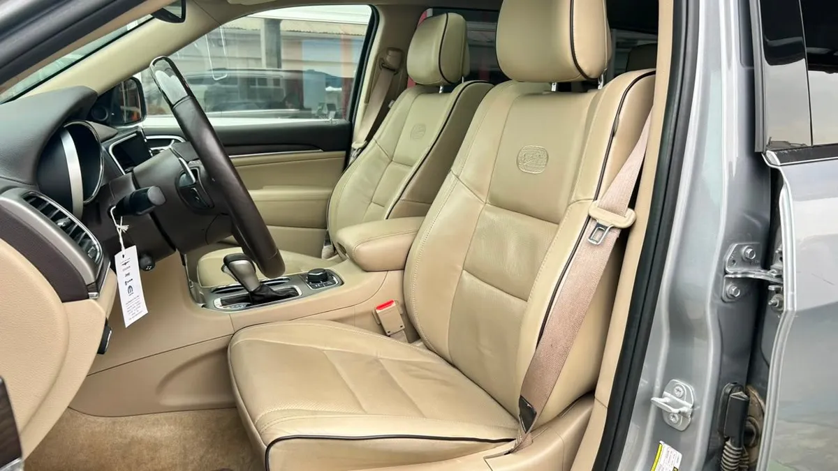 Jeep Grand Cherokee Overland 4x4 5.7 Aut año 2018