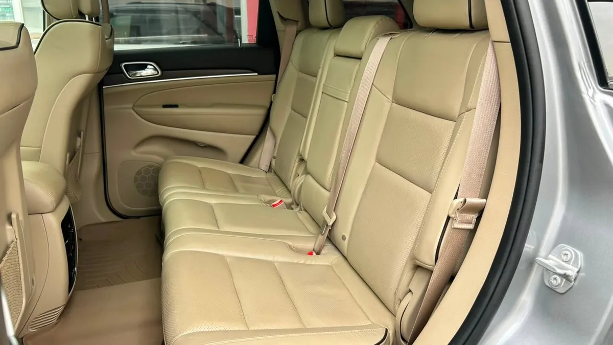 Jeep Grand Cherokee Overland 4x4 5.7 Aut año 2018