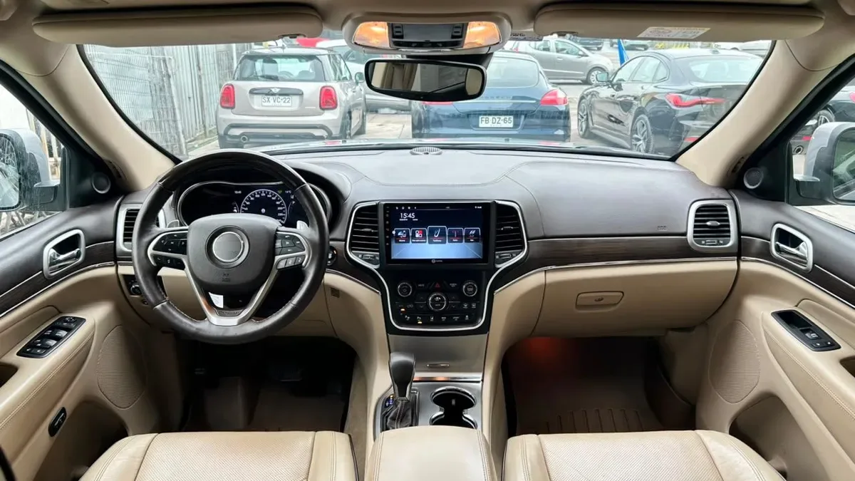 Jeep Grand Cherokee Overland 4x4 5.7 Aut año 2018