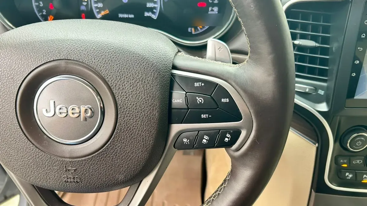 Jeep Grand Cherokee Overland 4x4 5.7 Aut año 2018
