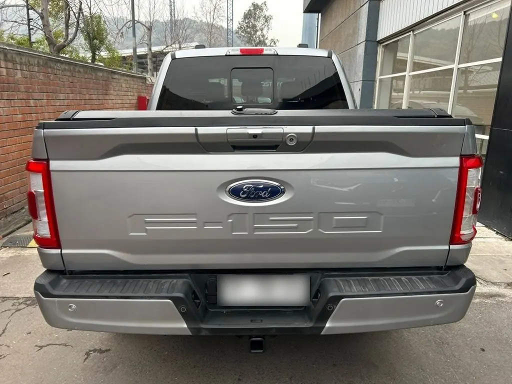 Ford F-150 Lariat Sport 4x4 5.0l año 2024