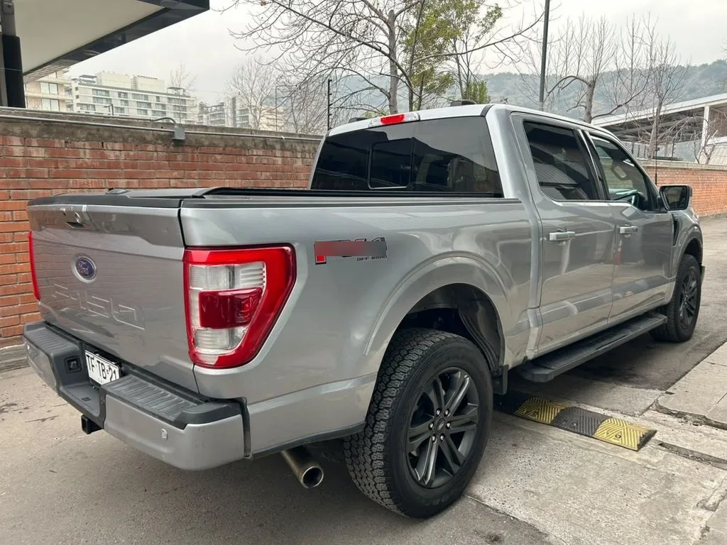 Ford F-150 Lariat Sport 4x4 5.0l año 2024