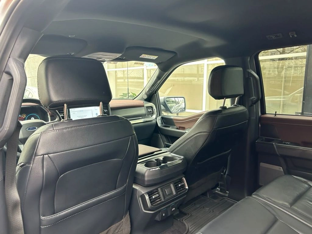 Ford F-150 Lariat Sport 4x4 5.0l año 2024