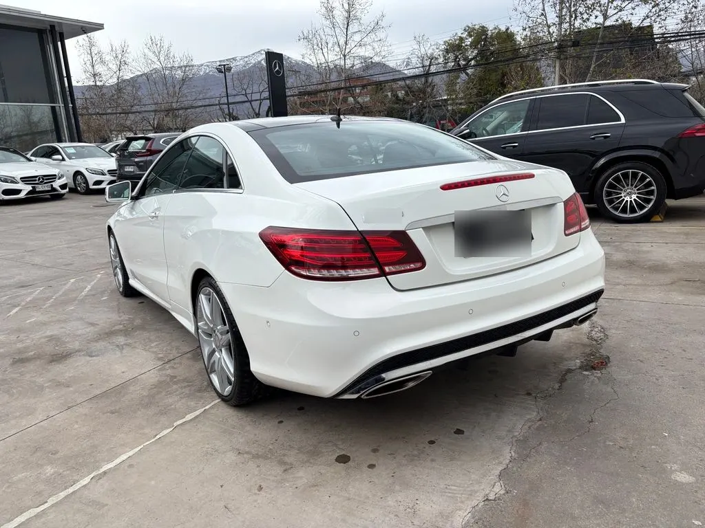Mercedes-Benz E 400 Coupé Look Amg año 2015