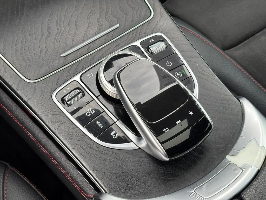 Mercedes-Benz Glc 43 3.0 Amg 4wd 4matic At 5p año 2019