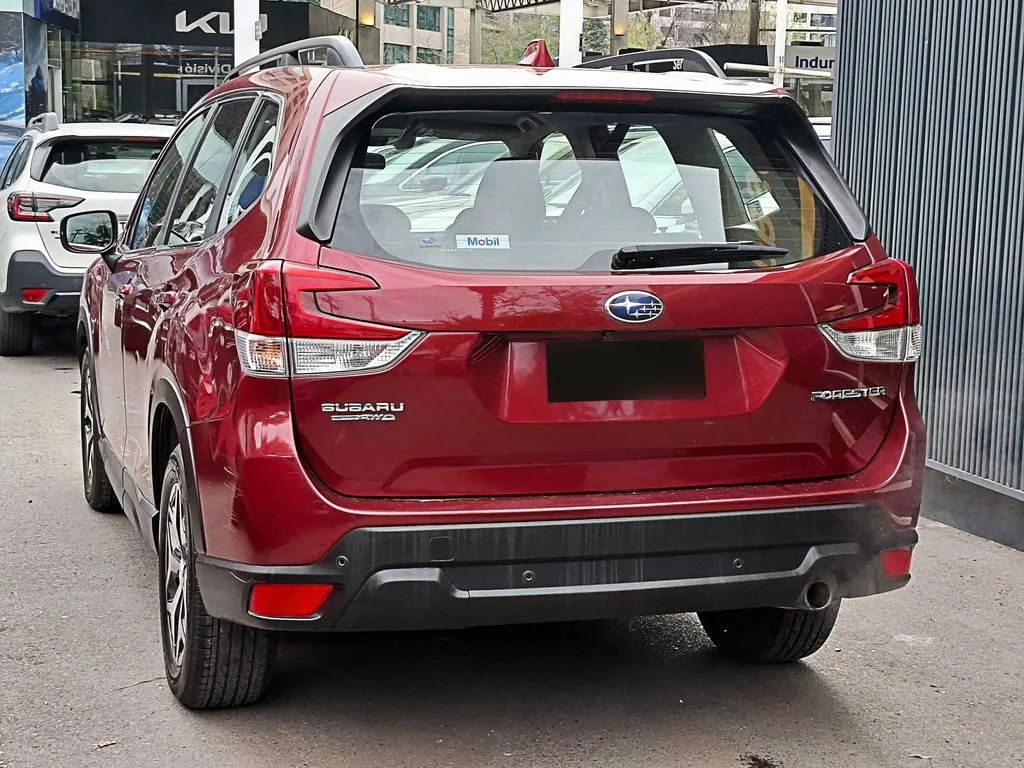 Subaru Forester 2.0i X Awd At 5p año 2021