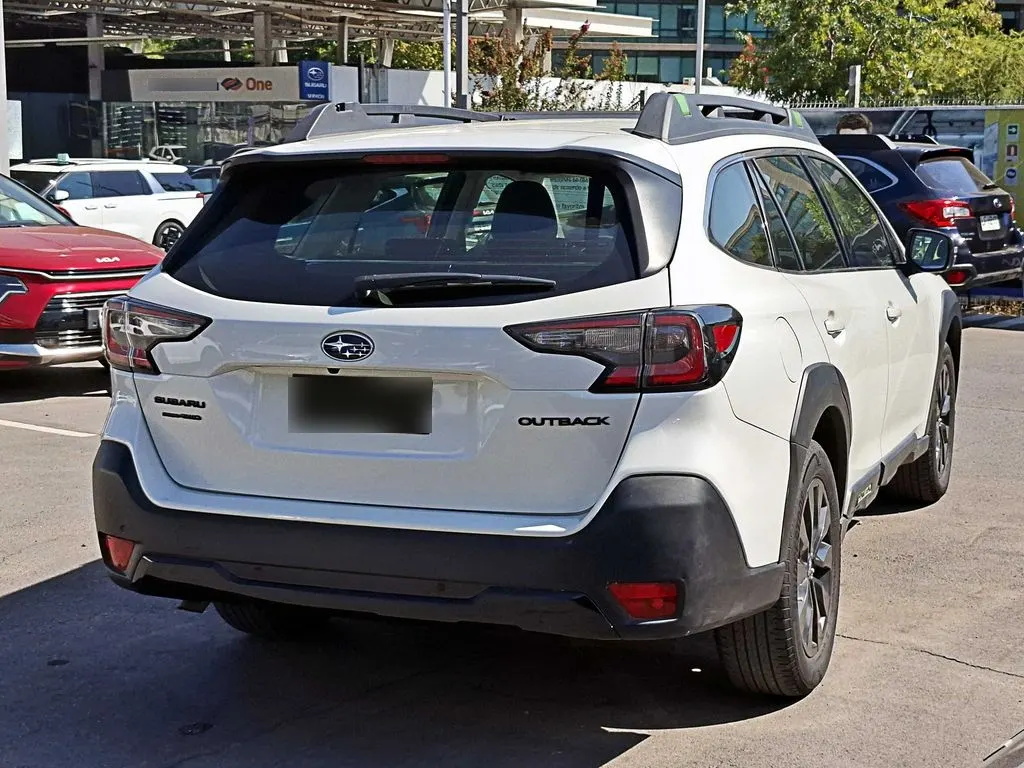 Subaru Outback 2.5 Awd Cvt At 5p Field Edition año 2024